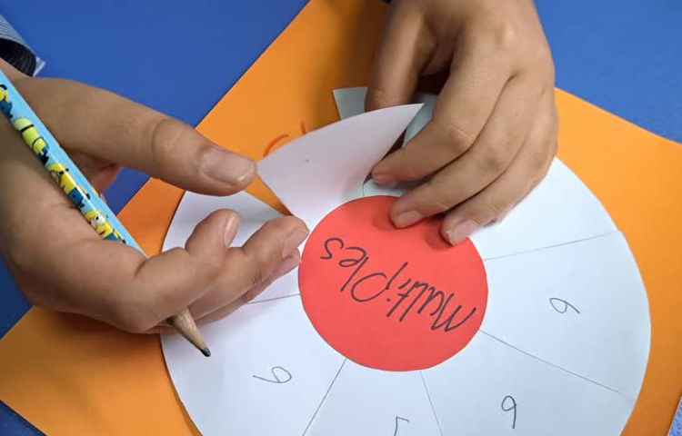 Math بازی برلی تمرین multiple and square numbers 3