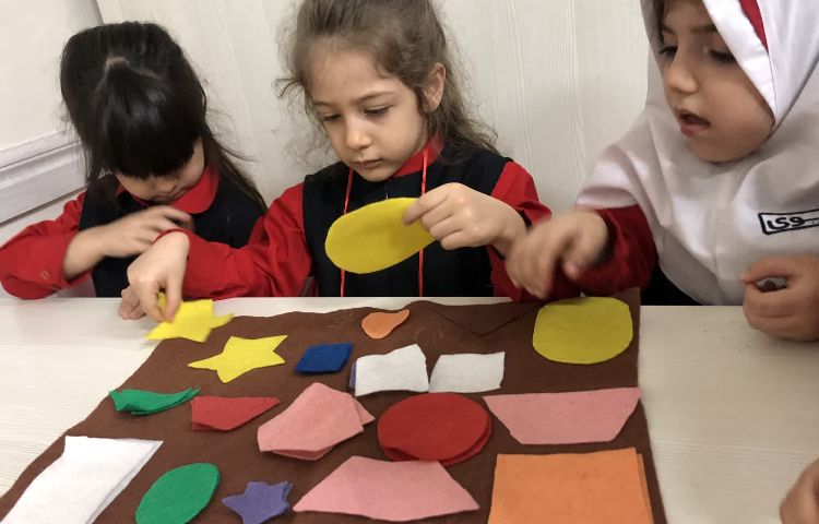 بازی تشخیص اشکال مشابه 3