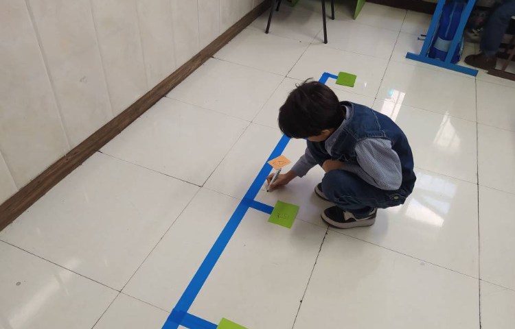 بازی تقریب با محور 2