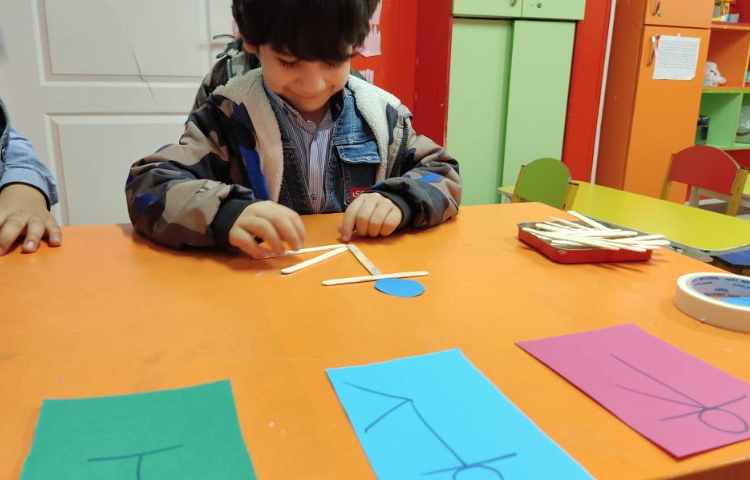 بازی تمرکزی درست کردن آدمک مطابق با الگو 2