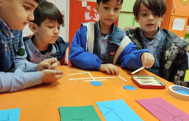 بازی تمرکزی درست کردن آدمک مطابق با الگو 4