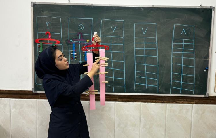 بازی جدول نظام دار با گیره و چوب لباسی 3