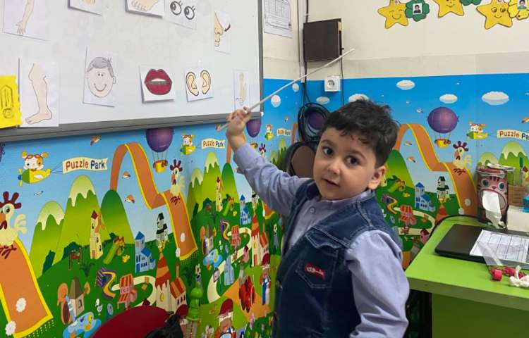 بازی جهت تمرین لغات Body Parts