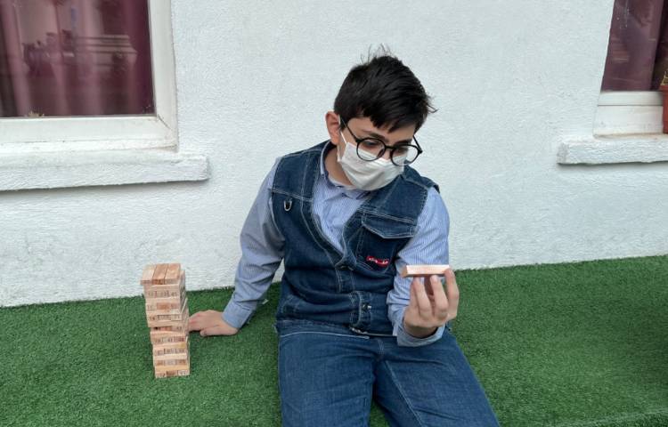 بازی جهت مرور لغات مشاغل در زنگ زبان عمومی