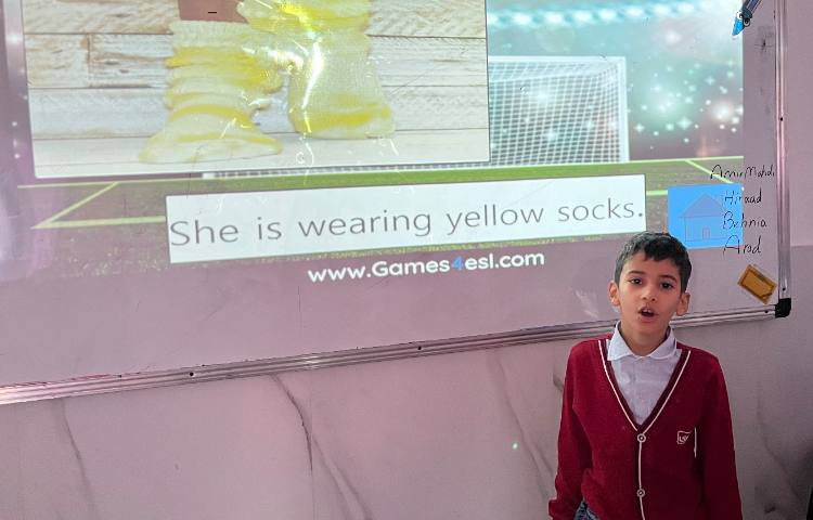 بازی جهت پرسش و پاسخ با لغات مربوط به لباس‌ها-زنگ زبان عمومی 6