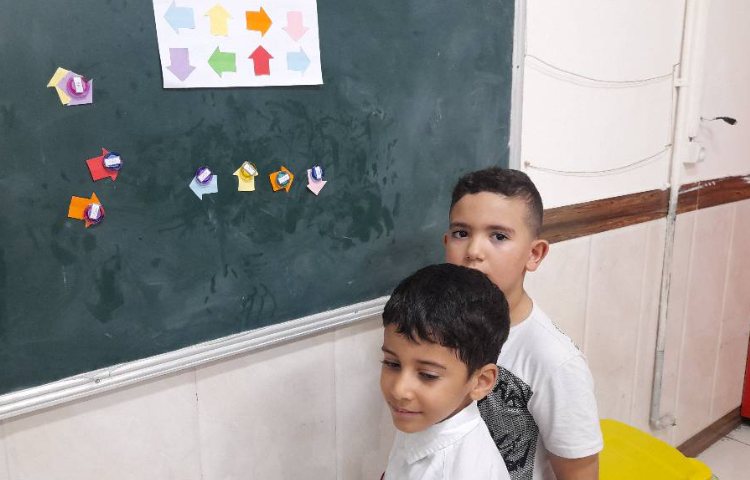 بازی جهت یابی توسط فلش های رنگی 3