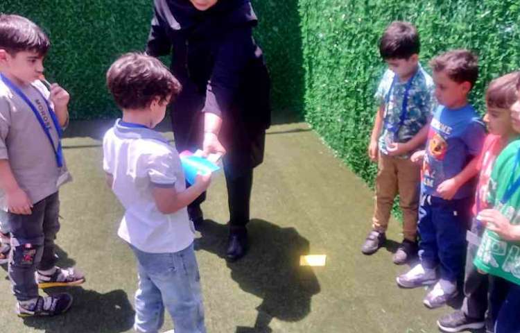 بازی حافظه و آموزش رنگ ها 2