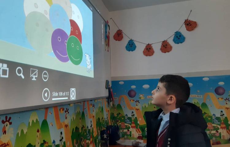 بازی حدس کلمات در زنگ زبان عمومی 4