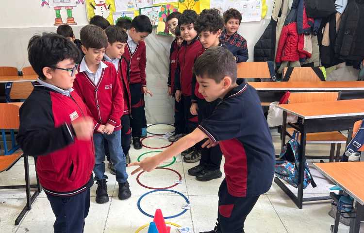 بازی حدس کلمات و تمرین جمله‌سازی-زنگ زبان عمومی 5