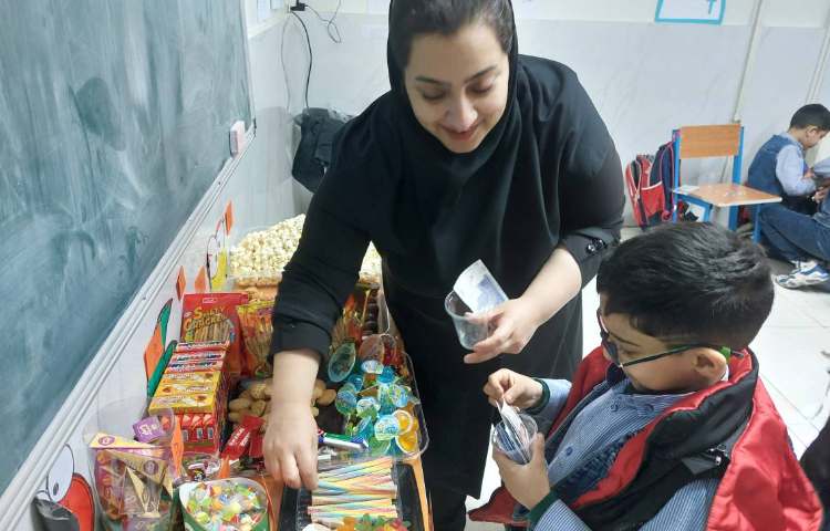 بازی خرید وفروش با سکه و پول آموزشی 2