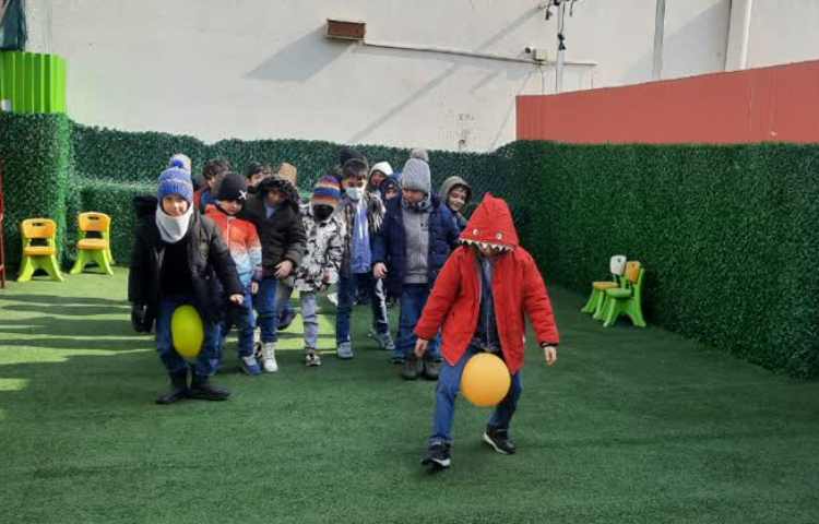 بازی دبستانی، حفظ تعادل 4