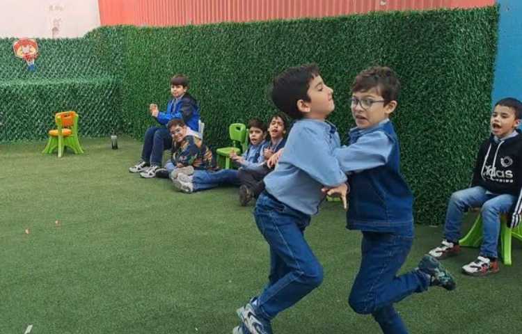 بازی دبستانی خروس جنگی 1