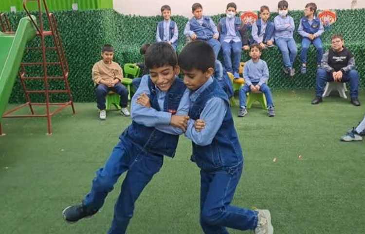 بازی دبستانی خروس جنگی 4