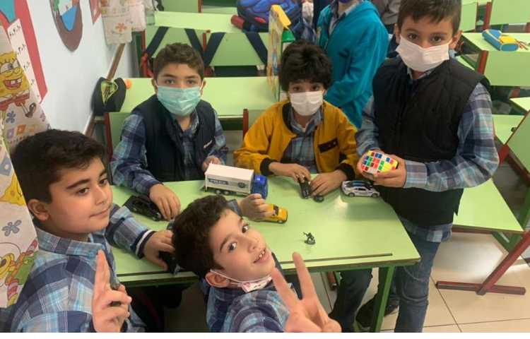 بازی دبستانی دانش آموزان پایه سوم دبستان