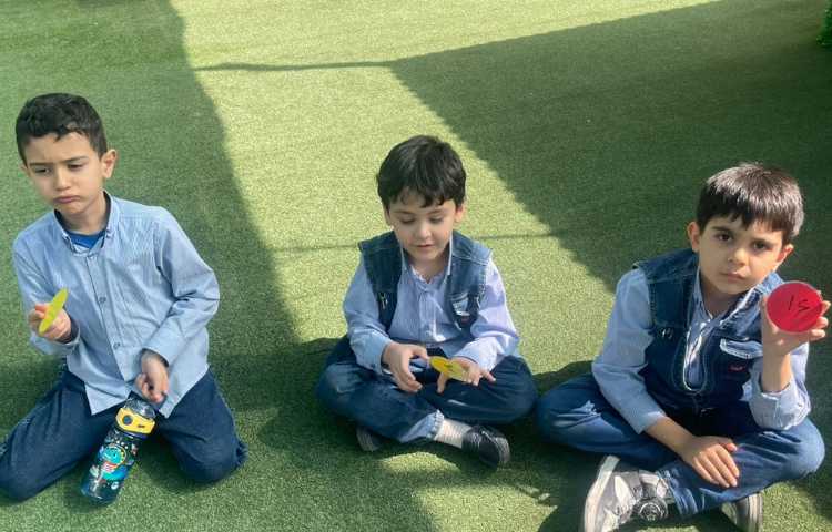 بازی دبستانی ساعت 5