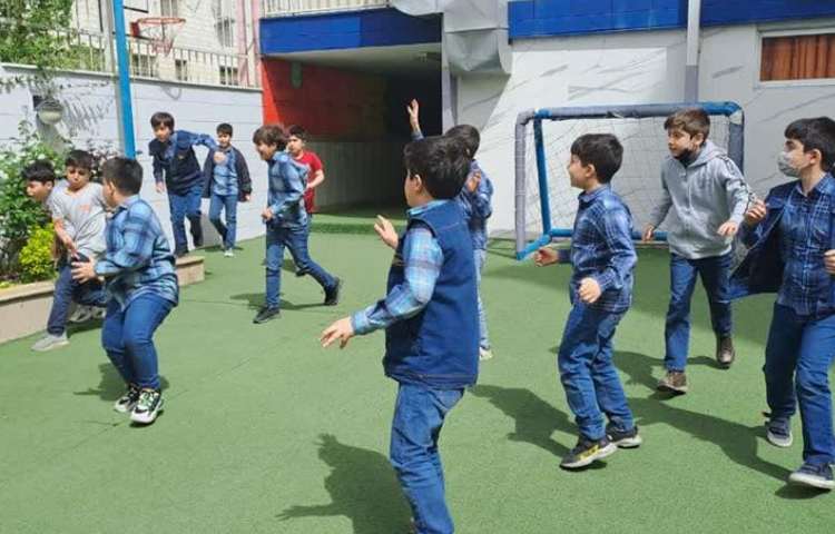 بازی دبستانی شاد پایه سوم دبستان 1