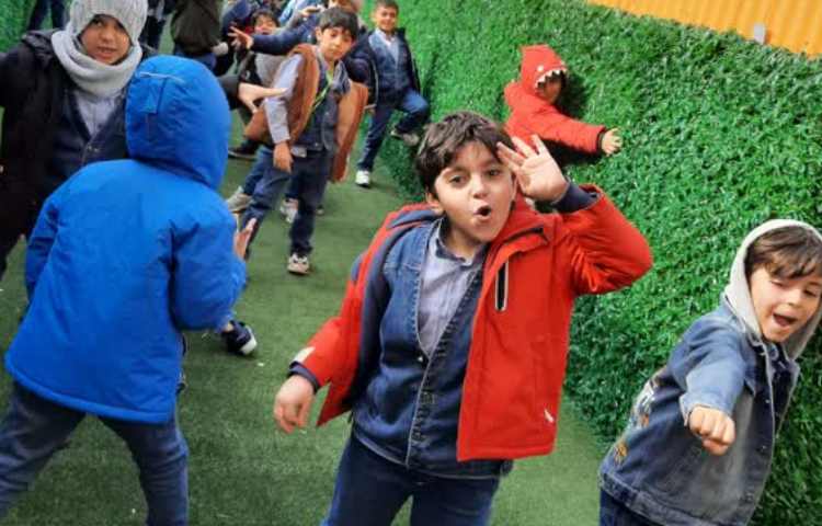 بازی دبستانی عروسک شو 1