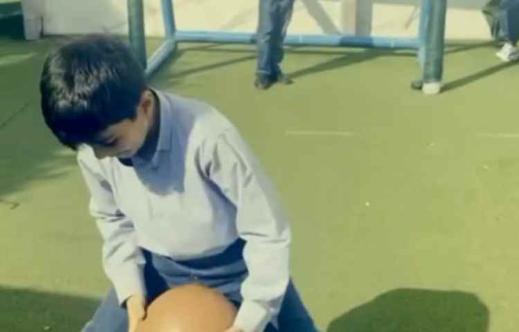 بازی دبستانی (گل دایی)