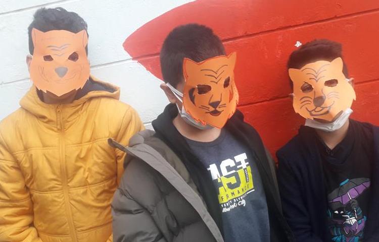 بازی دبستانی (گوزن و ببر) پایه ششم دبستان 2