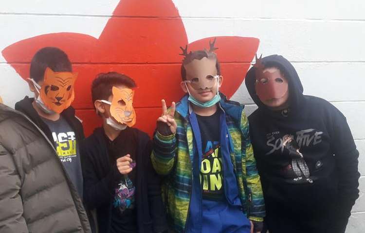 بازی دبستانی (گوزن و ببر) پایه ششم دبستان 3