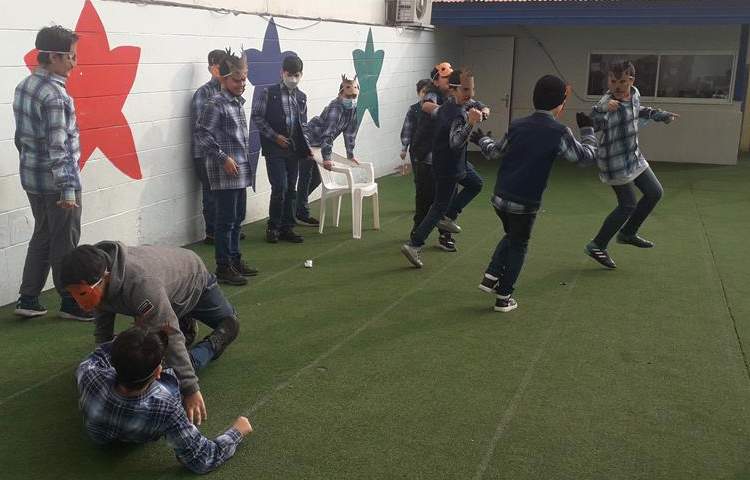 بازی دبستانی (گوزن و ببر) پایه ششم دبستان 4