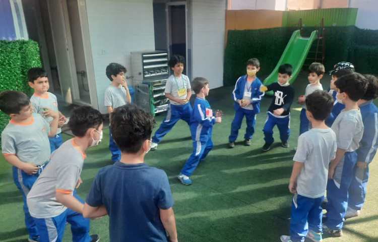 بازی دبستانی 1