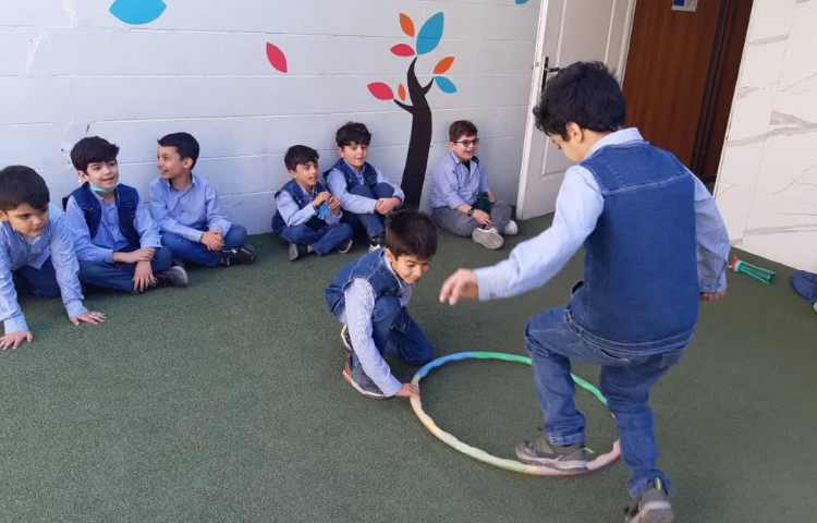 بازی دبستانی 1