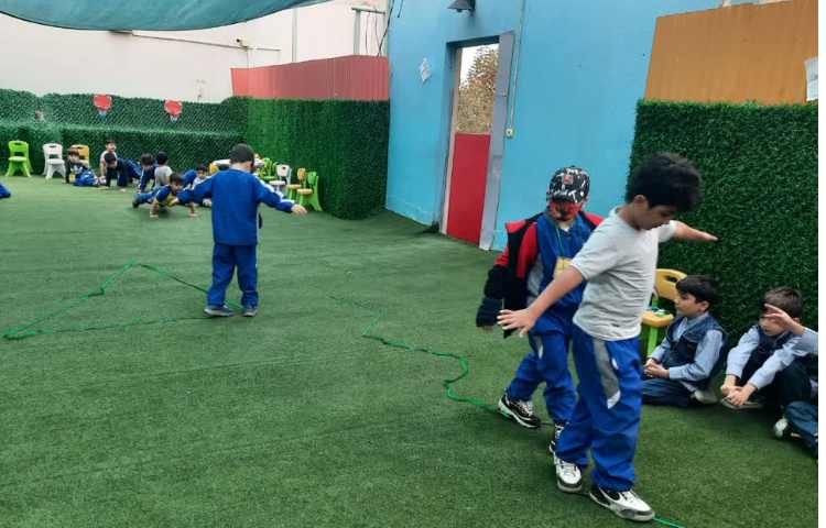 بازی دبستانی 1