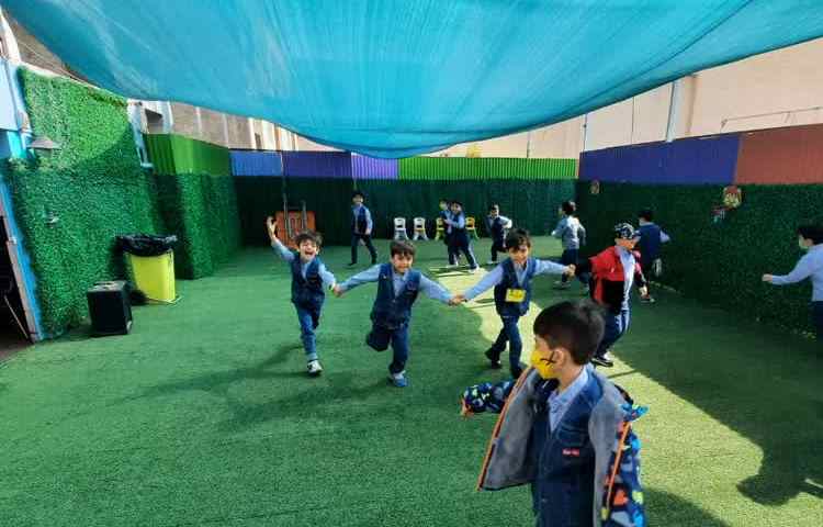 بازی دبستانی 1