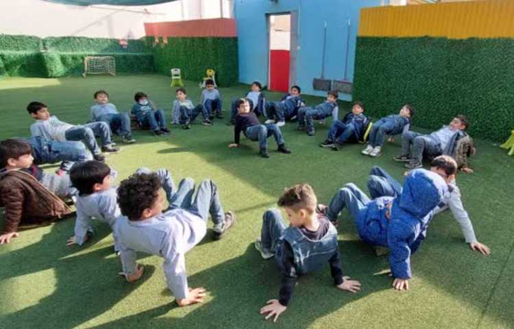 بازی دبستانی 1