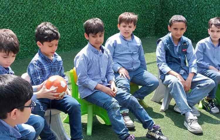 بازی دبستانی 1