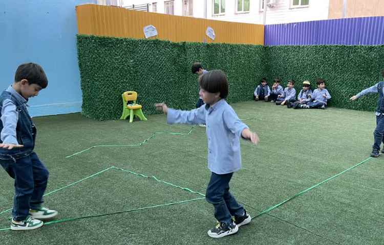 بازی دبستانی 8