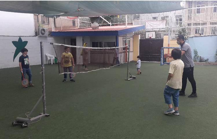 بازی دبستانی