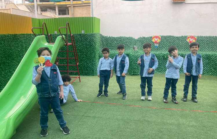 بازی دبستانی