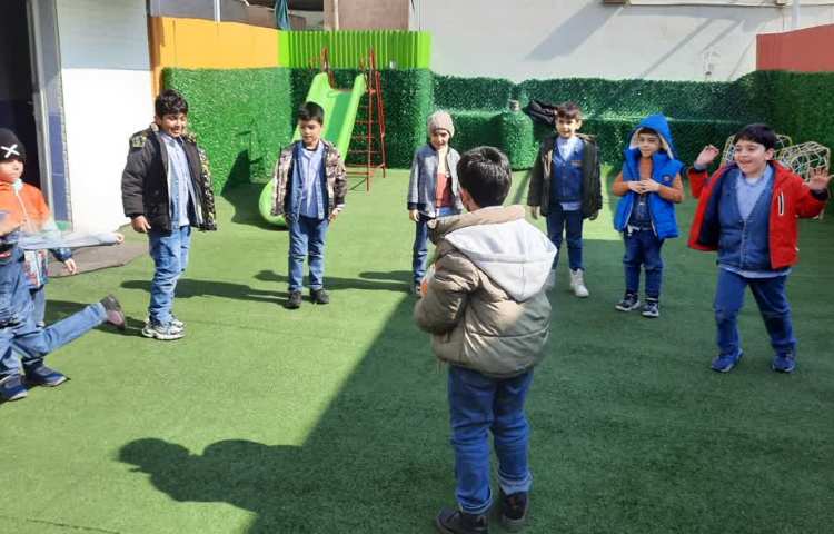 بازی دبستانی