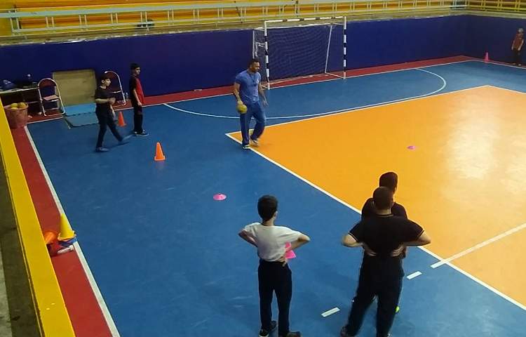 بازی در زمینهای کوچک جهات ارزیابی و بالا رفتن تکنیک فردی در فوتبال. 4