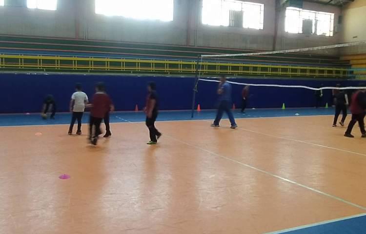 بازی در زمینهای کوچک جهات ارزیابی و بالا رفتن تکنیک فردی در فوتبال. 7