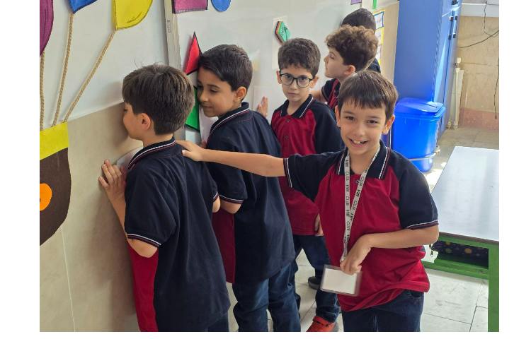 بازی guess what در مورد موجودات زنده و غیر زنده 1