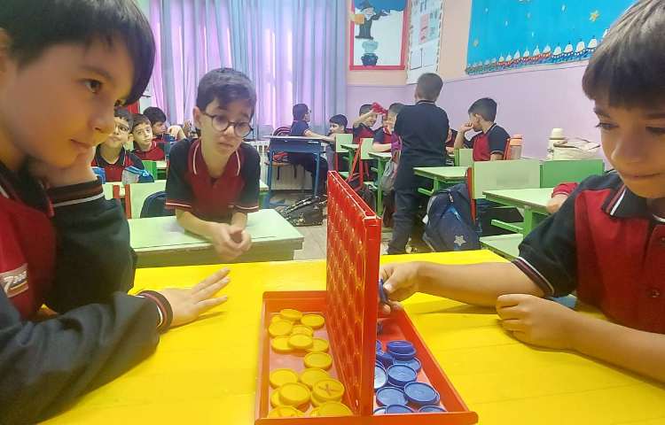 بازی دوز چهارتایی 4