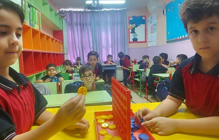 بازی دوز چهارتایی 5