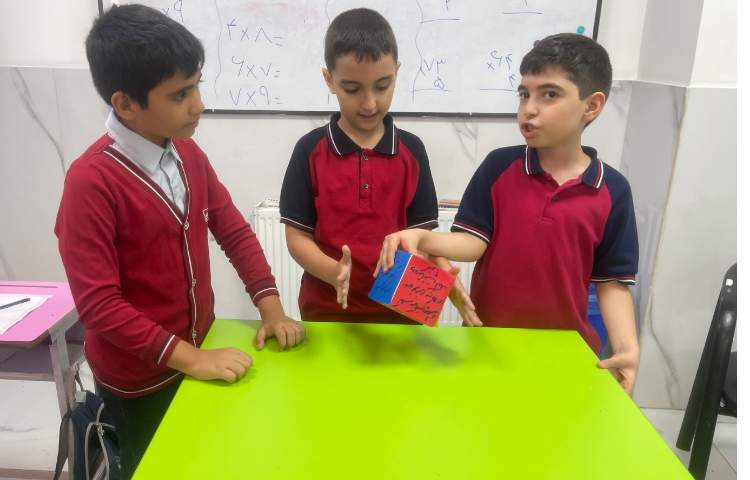 بازی روبیک جهت اشنایی با پسرانم 3