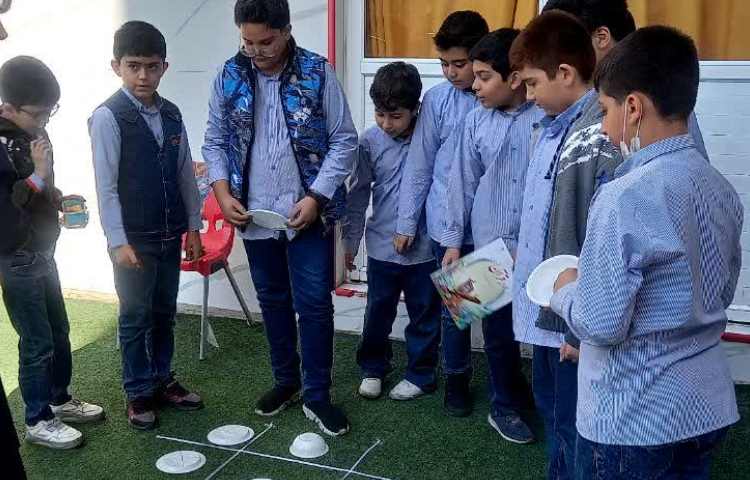 بازی زبانی tic-tac-toe در زنگ تفریح 1