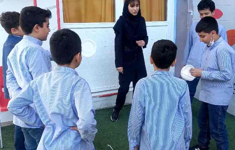 بازی زبانی tic-tac-toe در زنگ تفریح 4