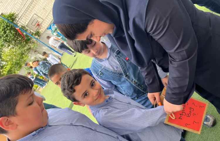 بازی زبانی mystery bag (غوطه وری زنگ تفریح)