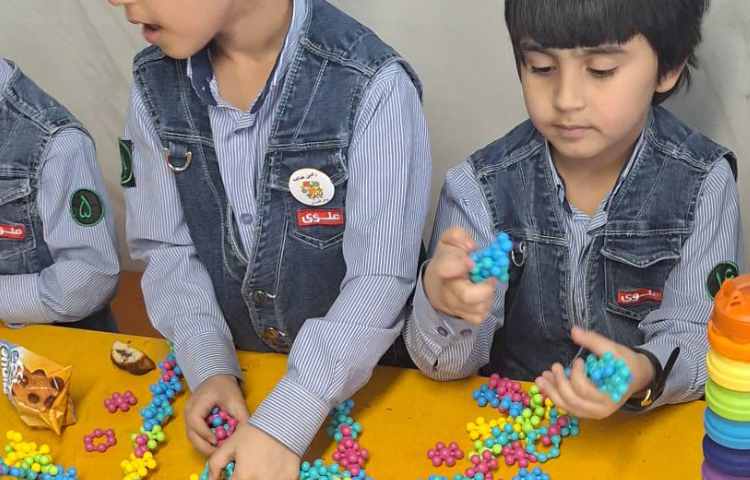 بازی زنگ تفریح، توپ بازی و ساخت لگو 2