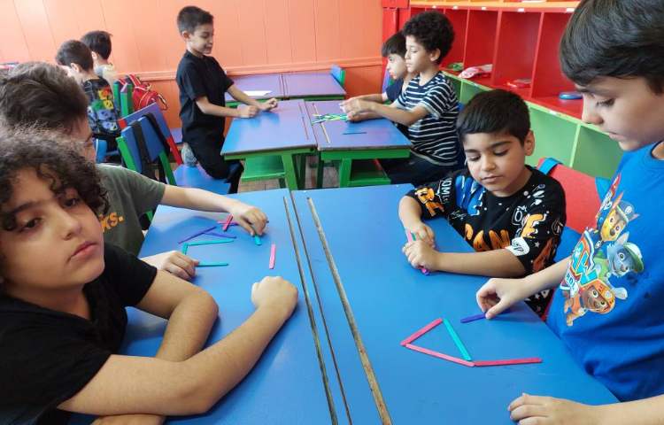 : بازی ساختنی، افزایش خلاقیت و ایده پردازی با چوب بستنی 2