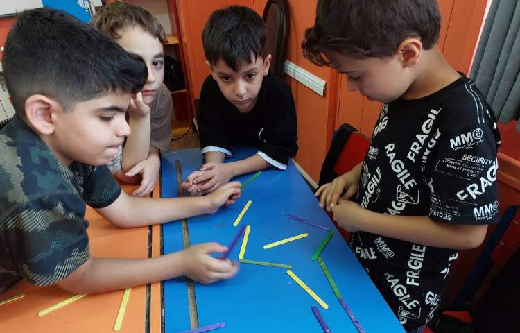 : بازی ساختنی، افزایش خلاقیت و ایده پردازی با چوب بستنی 3