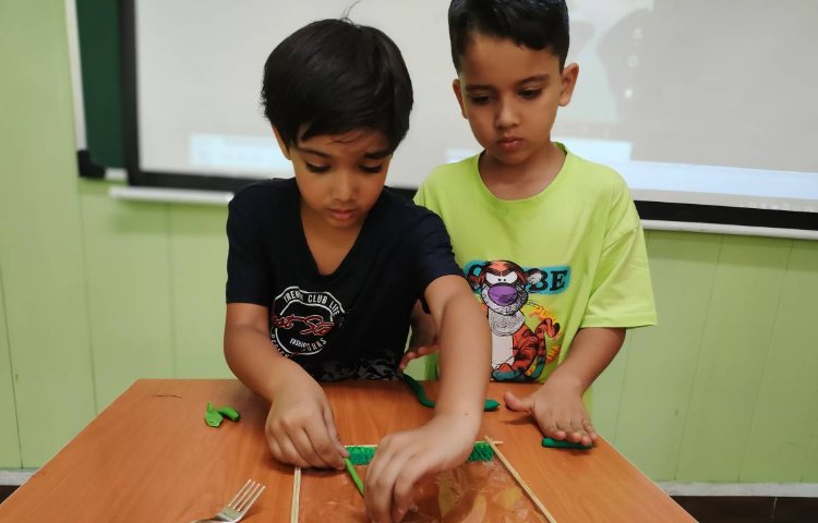 : بازی ساختنی، تابلو طبیعت با خمیر 5