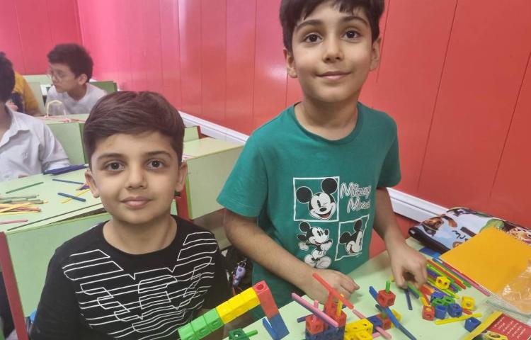 : بازی ساختنی، خلاقیت سازه با چوب بستنی و چینه 2