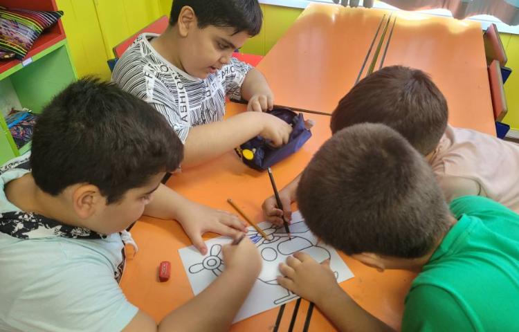 : بازی ساختنی، درست کردن هلیکوپتر ساعتی 1